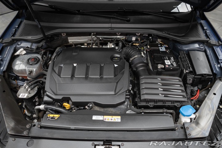 Volkswagen Passat 2.0TDI 147 R-LINE*TAŽNÉ*D 2022