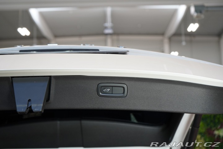 Volvo XC90 D5*AWD*MOMENTUM*LED*CARPL 2019