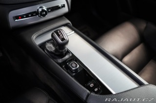 Volvo XC90 D5*AWD*MOMENTUM*LED*CARPL 2019