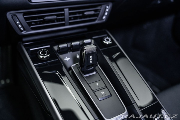 Porsche 911 Carrera Chrono PDLS+ Bose 2025