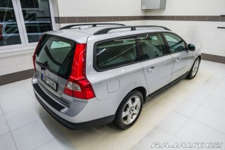 Volvo V70 2.4 D 120kW At. Kinetic 2008