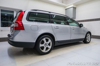 Volvo V70 2.4 D 120kW At. Kinetic 2008