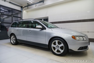 Volvo V70 2.4 D 120kW At. Kinetic 2008