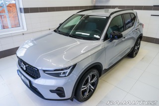 Volvo XC40 B4 AWD 145kW Plus Dark 2022