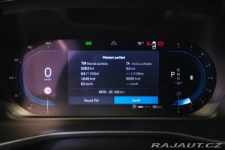 Volvo XC40 B4 AWD 145kW Plus Dark 2022