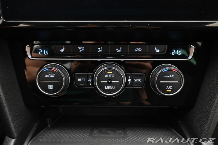 Volkswagen Passat 2,0 TDI 110 kW DSG Busine 2020