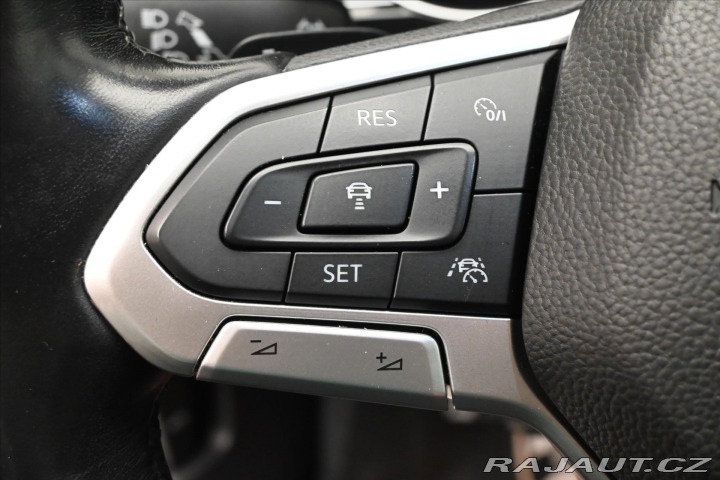 Volkswagen Passat 2,0 TDI 110 kW DSG Busine 2020