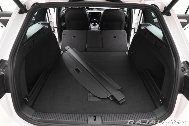 Volkswagen Passat 1,5 TSI 110 kW R-Line Zár 2019