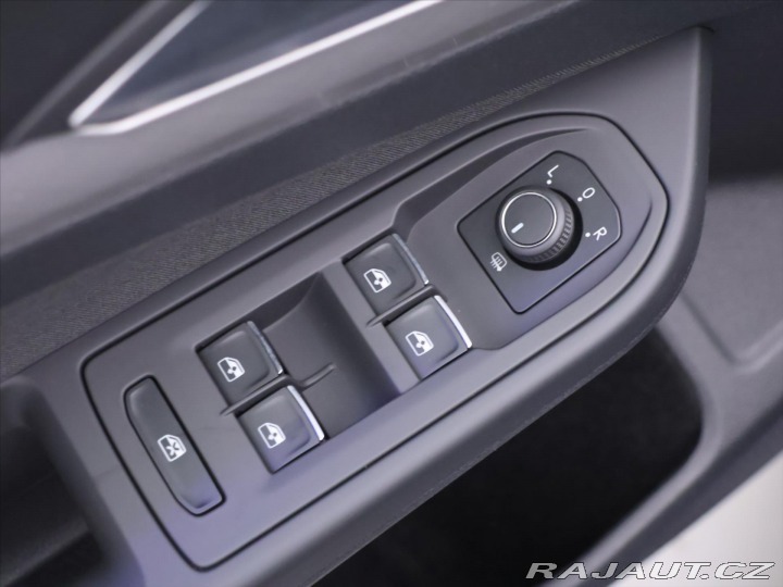 Volkswagen Golf 1,5 TSI 96kW Vrtual CZ LE 2021