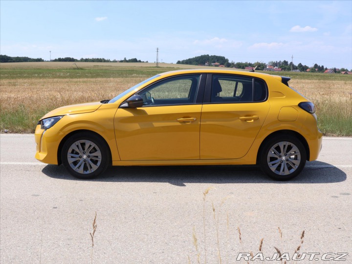 Peugeot 208 1,2 101k Allure CZ 1.Maj 2023