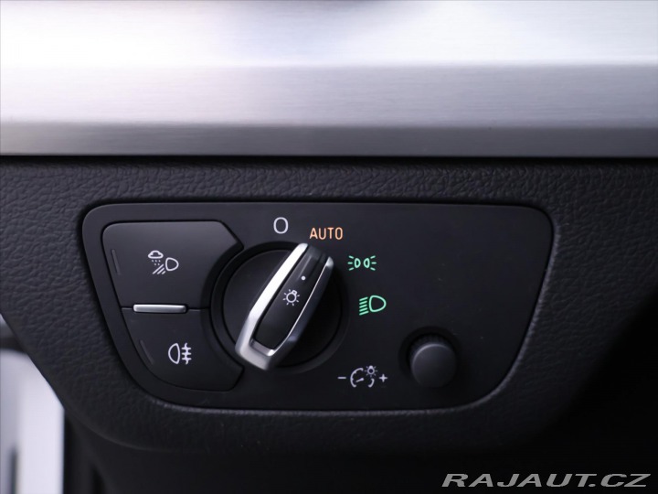 Audi Q5 2,0 TDI S-line 4x4 CZ 2018