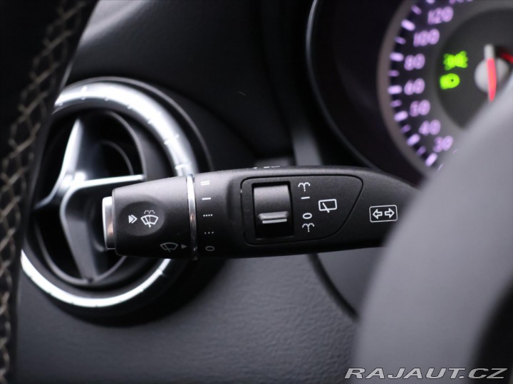 Mercedes-Benz CLA 2,0 250 155kW 4Matic Xeno 2015