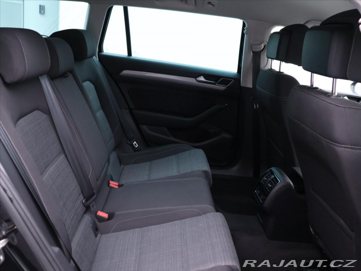 Volkswagen Passat 2,0 TDI 110kW DSG Matrix 2020