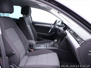 Volkswagen Passat 2,0 TDI 110kW DSG Matrix 2020