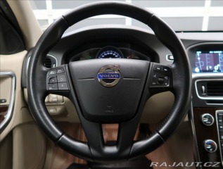 Volvo S60 2,0 D4 R-DESIGN NAVI VÝHŘ 2016