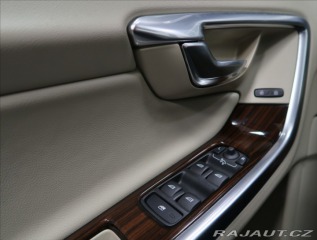 Volvo S60 2,0 D4 R-DESIGN NAVI VÝHŘ 2016