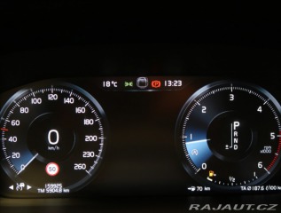 Volvo V60 2,0 D4 AT R-DESIGN PANORA 2020