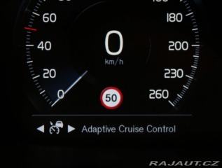 Volvo V60 2,0 D4 AT R-DESIGN PANORA 2020