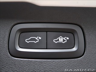 Volvo V60 2,0 D4 AT R-DESIGN PANORA 2020