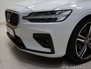 Volvo V60 2,0 D4 AT R-DESIGN PANORA 2020