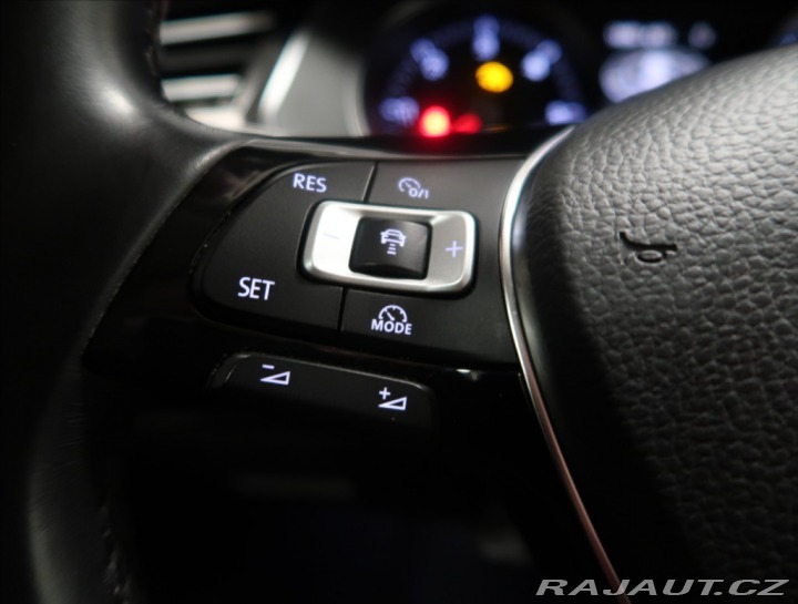 Volkswagen Passat 2,0 TDI 4MOTION ČR NAVI T 2018