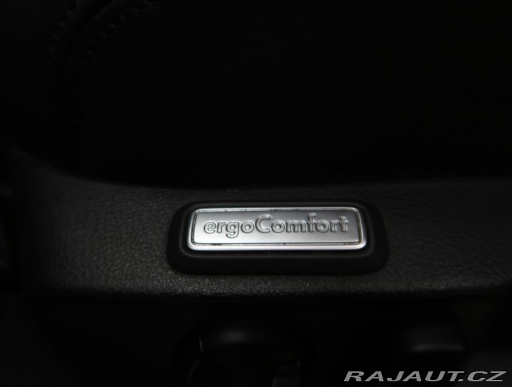 Volkswagen Passat 2,0 TDI 4MOTION ČR NAVI T 2018