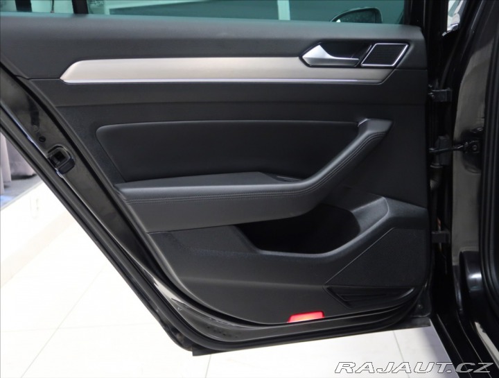Volkswagen Passat 2,0 TDI 4MOTION ČR NAVI T 2018