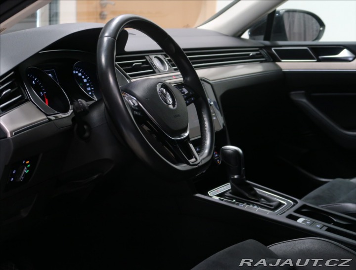 Volkswagen Passat 2,0 TDI 4MOTION ČR NAVI T 2018