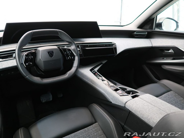 Peugeot 5008 1.2HYBRID,CZ,1Maj,ALLURE, 1800