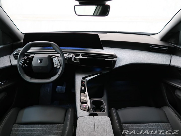 Peugeot 5008 1.2HYBRID,CZ,1Maj,ALLURE, 1800