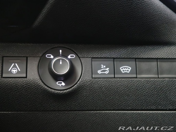 Ostatní značky Ostatní modely DS Automobiles DS7 Crossback 1.5BlueHDi,CZ,1Maj,ETOILE 1800