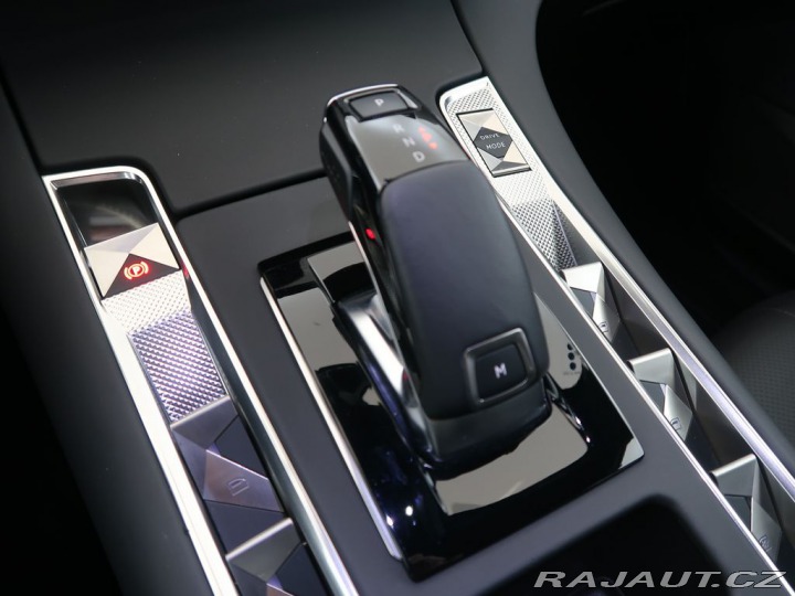 Ostatní značky Ostatní modely DS Automobiles DS7 Crossback 1.5BlueHDi,CZ,1Maj,ETOILE 1800