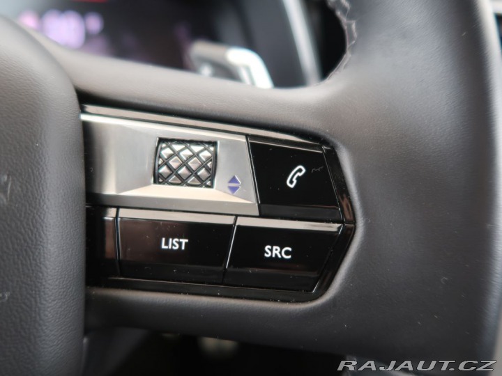 Ostatní značky Ostatní modely DS Automobiles DS7 Crossback 1.5BlueHDi,CZ,1Maj,ETOILE 1800