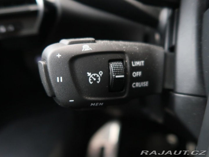 Ostatní značky Ostatní modely DS Automobiles DS7 Crossback 1.5BlueHDi,CZ,1Maj,ETOILE 1800