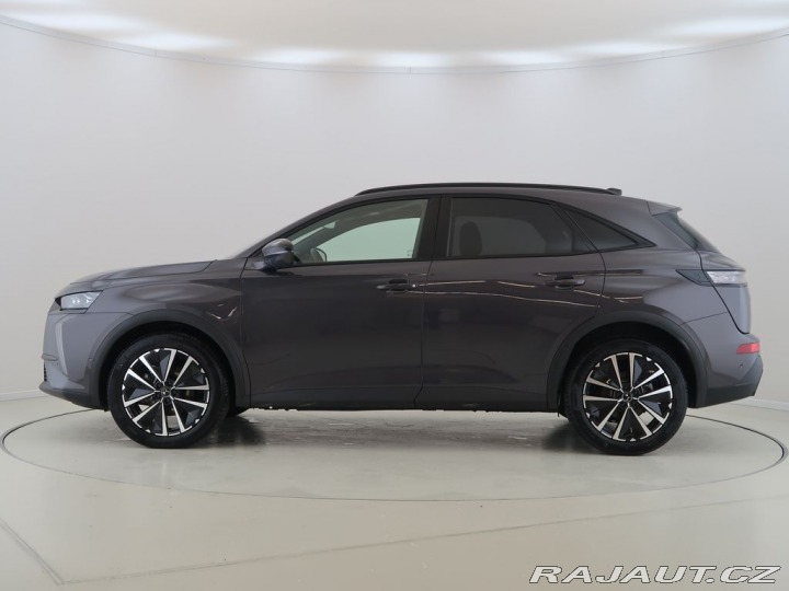 Ostatní značky Ostatní modely DS Automobiles DS7 Crossback 1.5BlueHDi,CZ,1Maj,ETOILE 1800