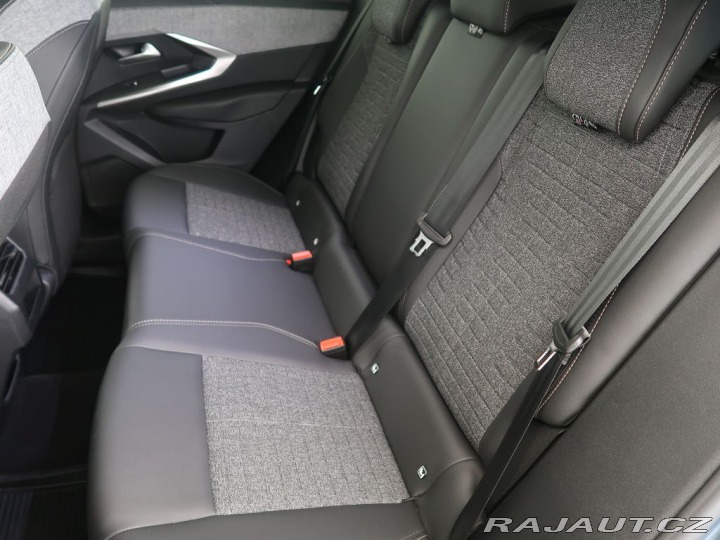 Peugeot 3008 1.2HYBRID,CZ,1Maj,ALLURE, 1800