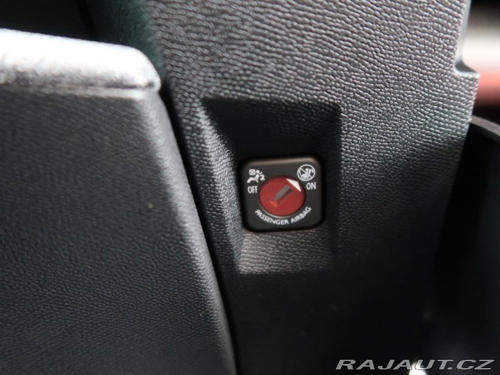 Peugeot 3008 1.2HYBRID,CZ,1Maj,ALLURE, 1800