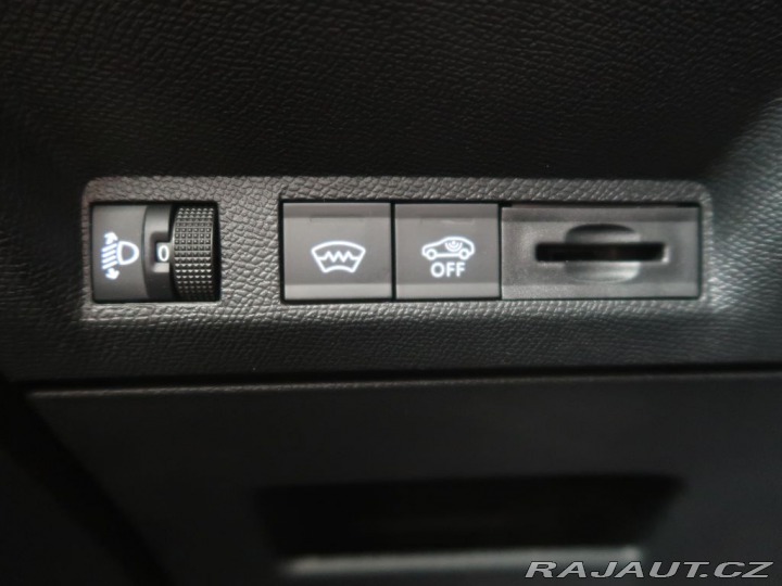 Peugeot 3008 1.2HYBRID,CZ,1Maj,ALLURE, 1800