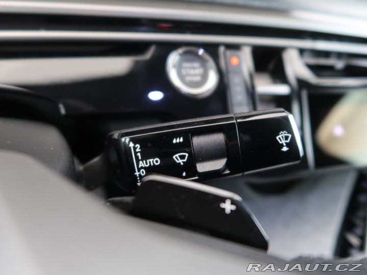 Peugeot 3008 1.2HYBRID,CZ,1Maj,ALLURE, 1800