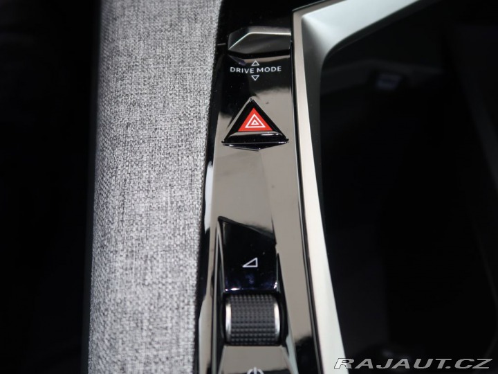 Peugeot 3008 1.2HYBRID,CZ,1Maj,ALLURE, 1800