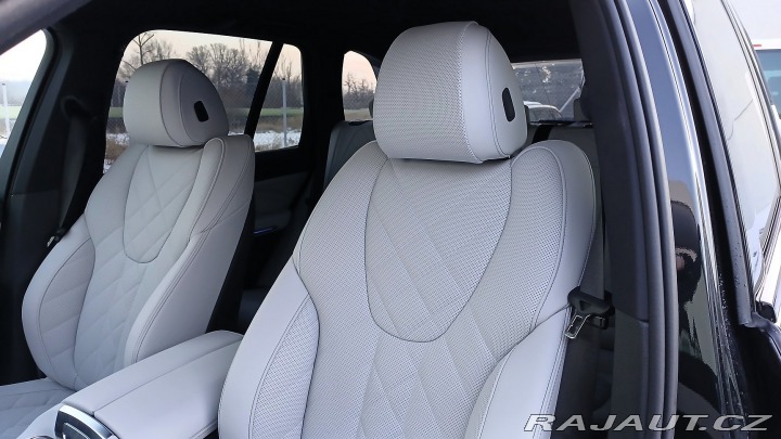 BMW X5 xDrive50e 2025