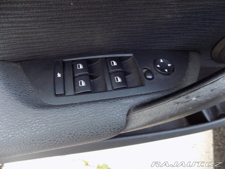 BMW X1 2.0d/NAVI/Bi-xenon/ 2011