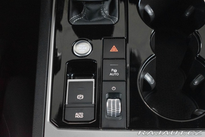 Volkswagen Touareg 3.0TDI R-LINE*TAŽNÉ*WEBAS 2020