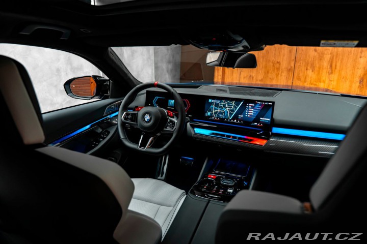 BMW M5 touring 2026
