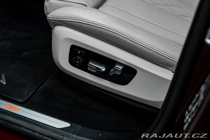 BMW X7 40i 2023