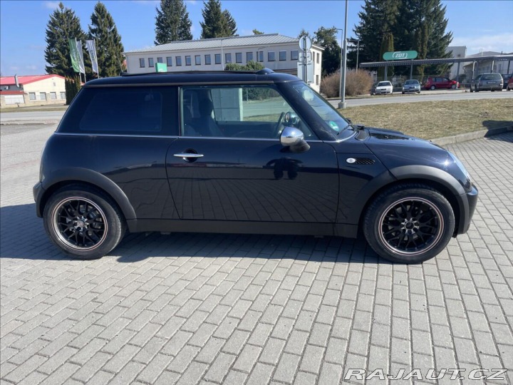 Mini One 1,6 i 66kw shrnovací stře 2006