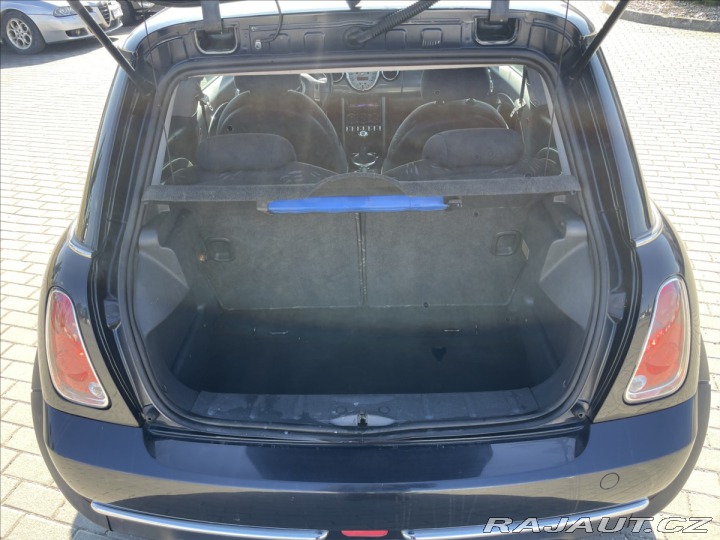 Mini One 1,6 i 66kw shrnovací stře 2006