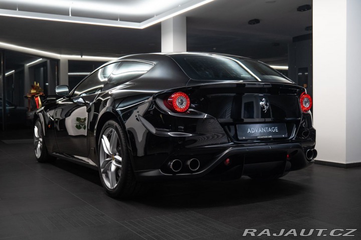 Ferrari FF V12 / záruka 2012
