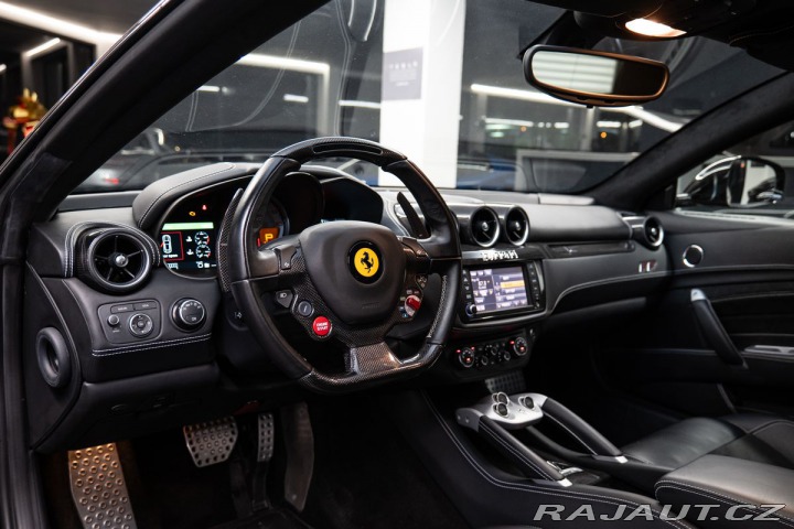Ferrari FF V12 / záruka 2012