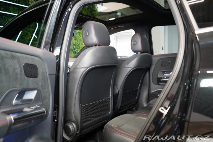 Mercedes-Benz GLA 250*4M*AMG*PANO*LED*ZÁRUK 2021